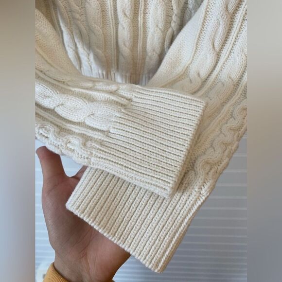 1. State Cable Knit Drop Shoulder Fringe Crop Sweater NWT Size Medium - Picture 4 of 7